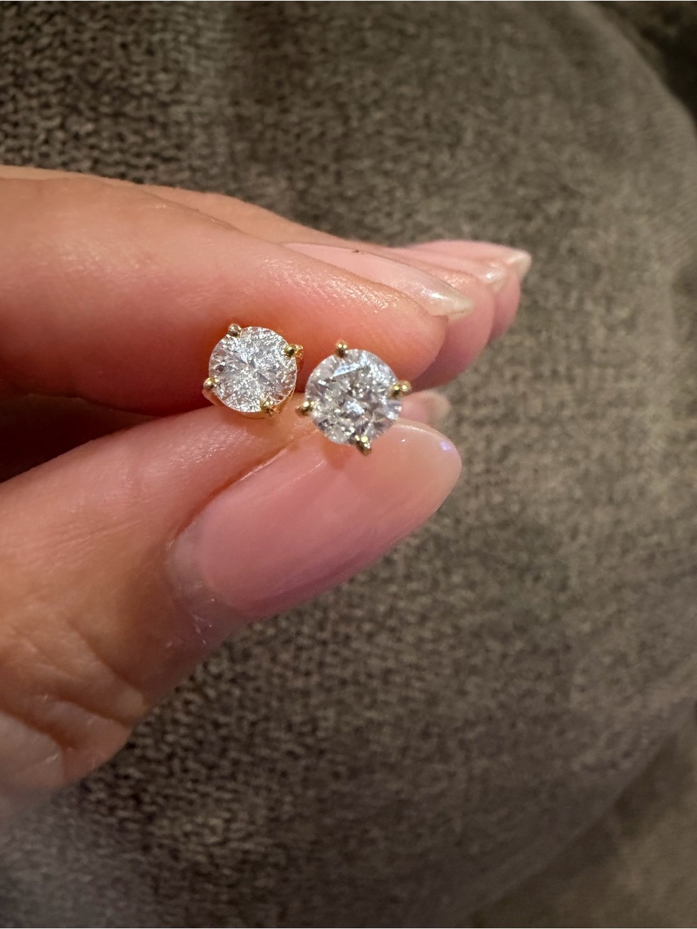 Certified 1.07 CTW Natural Diamond 14K Yellow Gold Solitaire Stud Earrings - Picture 9 of 10